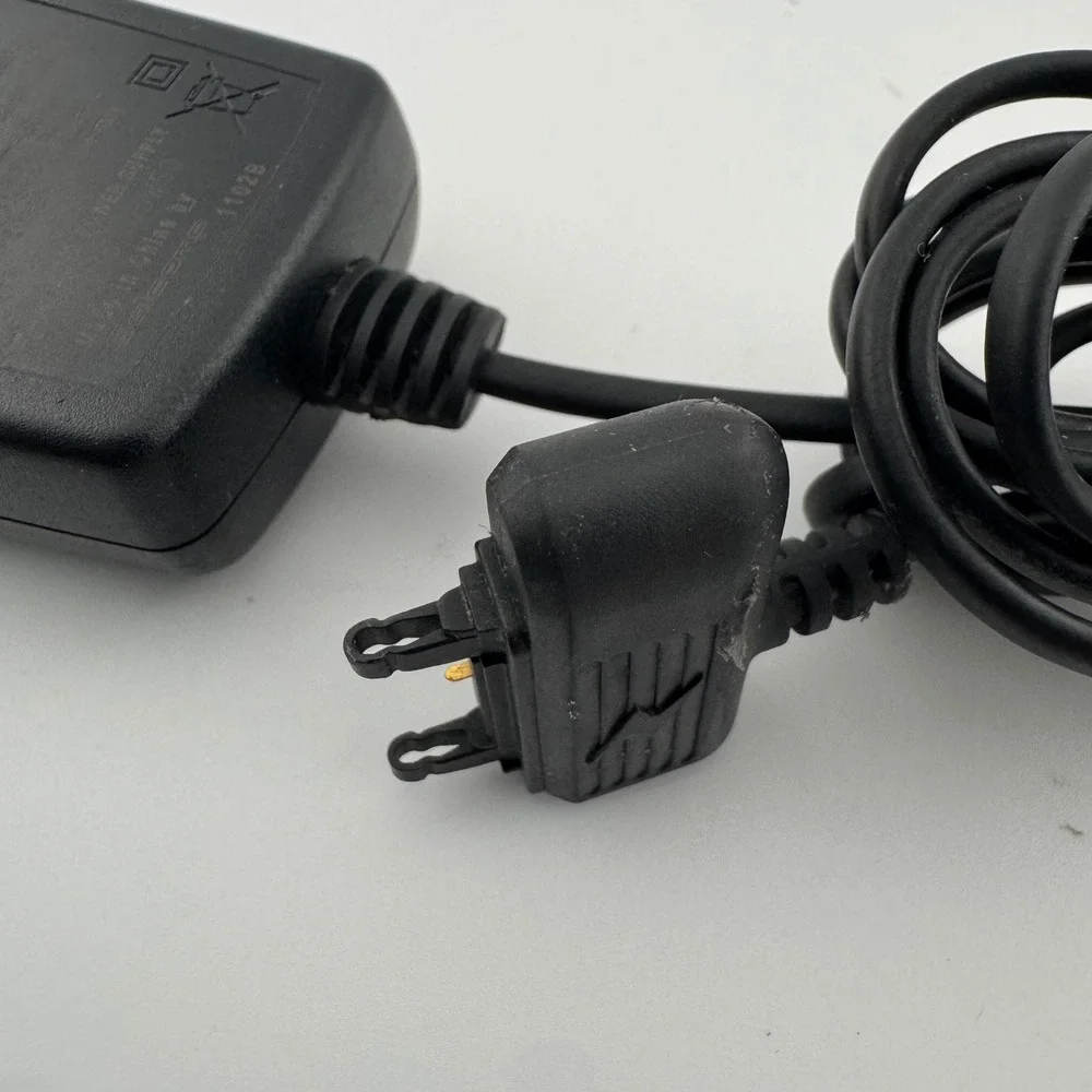 Sony Ericsson AC Adapter BML 162 168/2 R2A Black Wall Charger Proprietary Plug